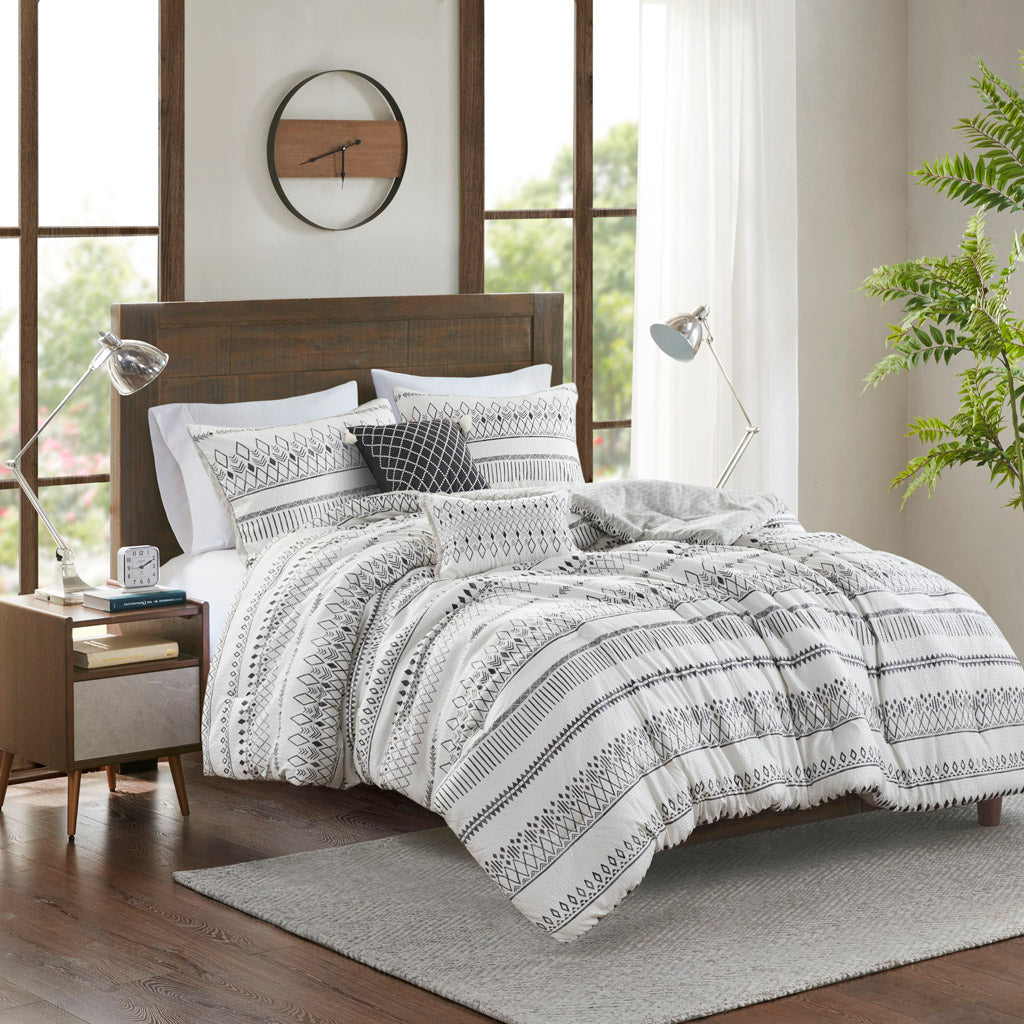 Fraser 5 Piece Printed Seersucker Comforter Set with Throw Pillows