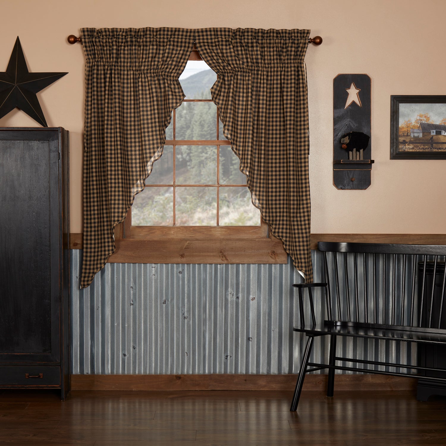 Black Check Scalloped Prairie Short Panel Set of 2
