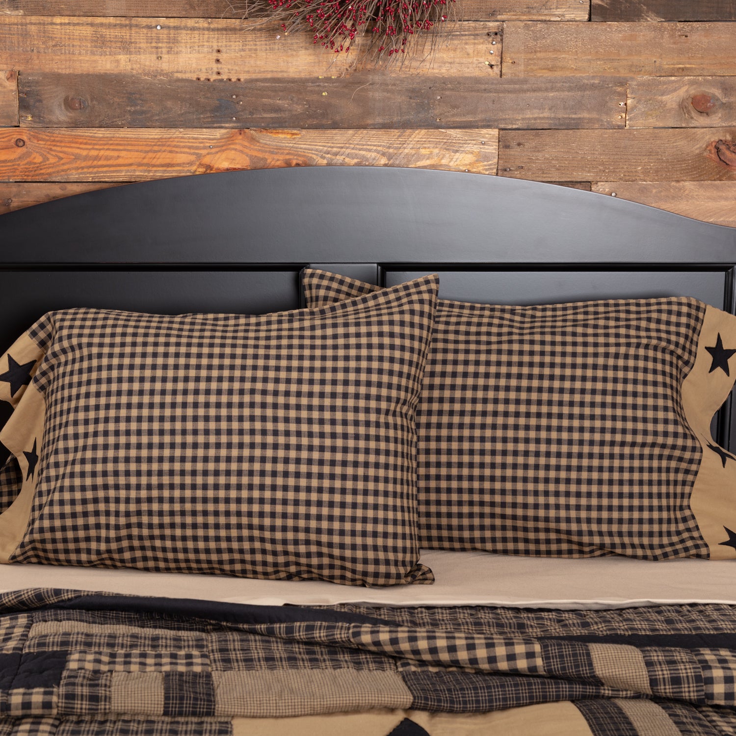 Black Check Star Standard Pillow Case Set of 2