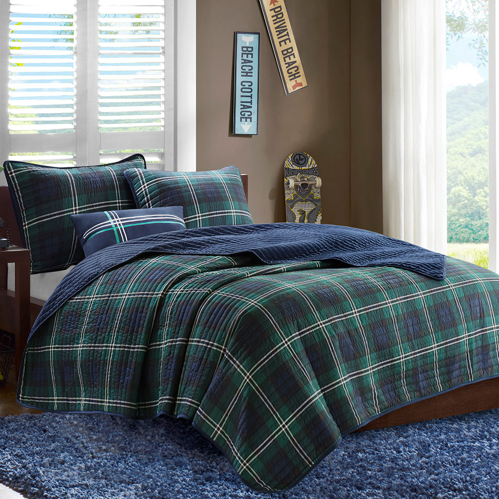 Brody Reversible Paisley Quilt Set with Throw Pillow