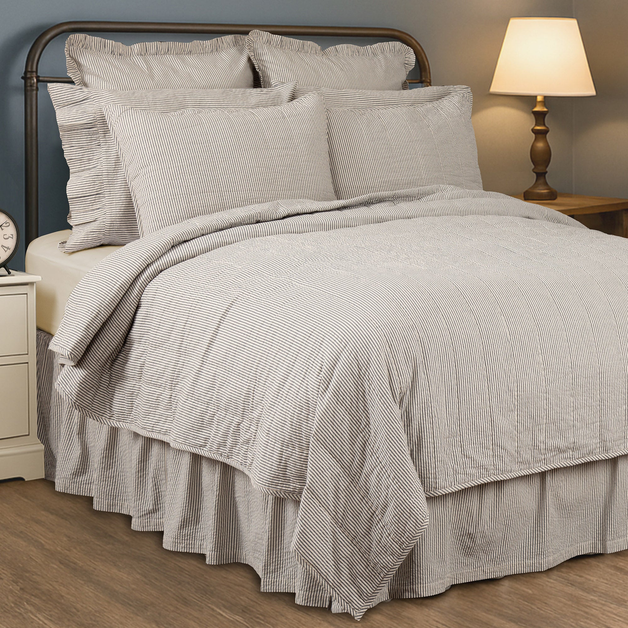 Hatteras Seersucker Blue Ticking Stripe California King Quilt Coverlet 130Wx115L