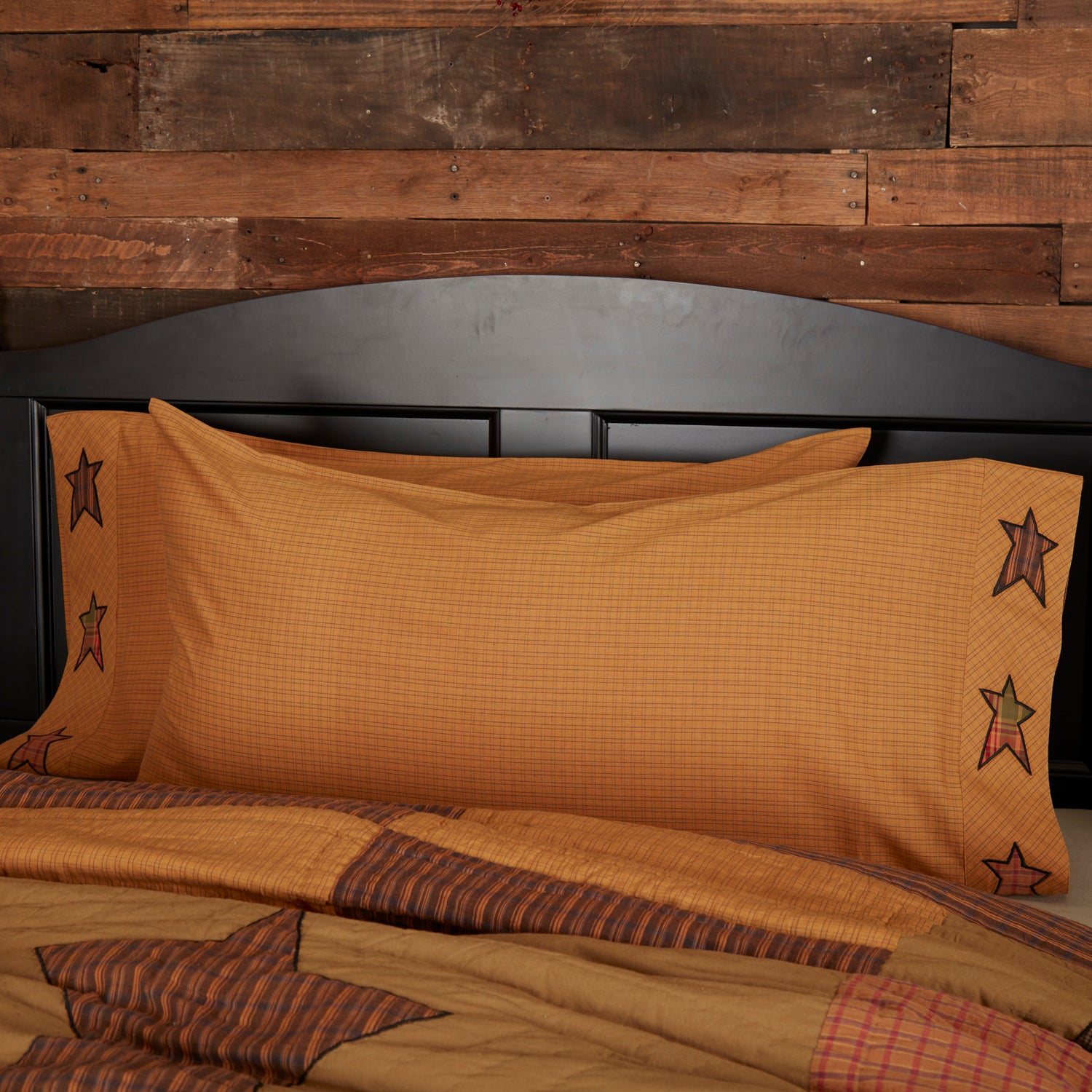 Stratton King Pillow Case w/Applique Star Set of 2