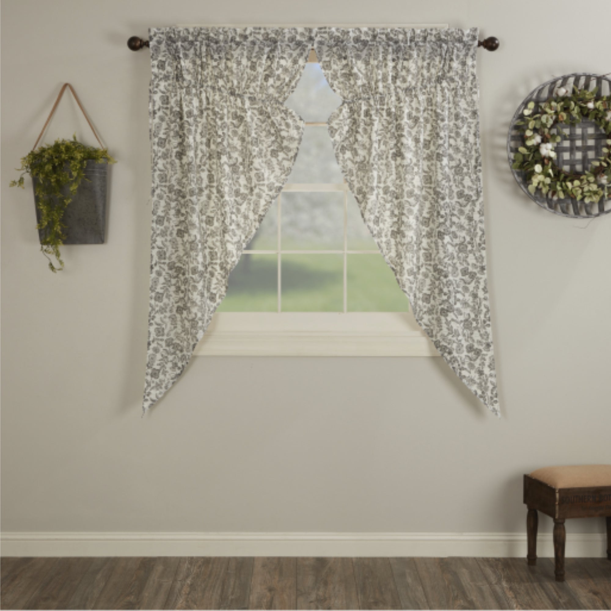 Gray Gables Floral Prairie Curtain Set of 2 63Lx36Wx18