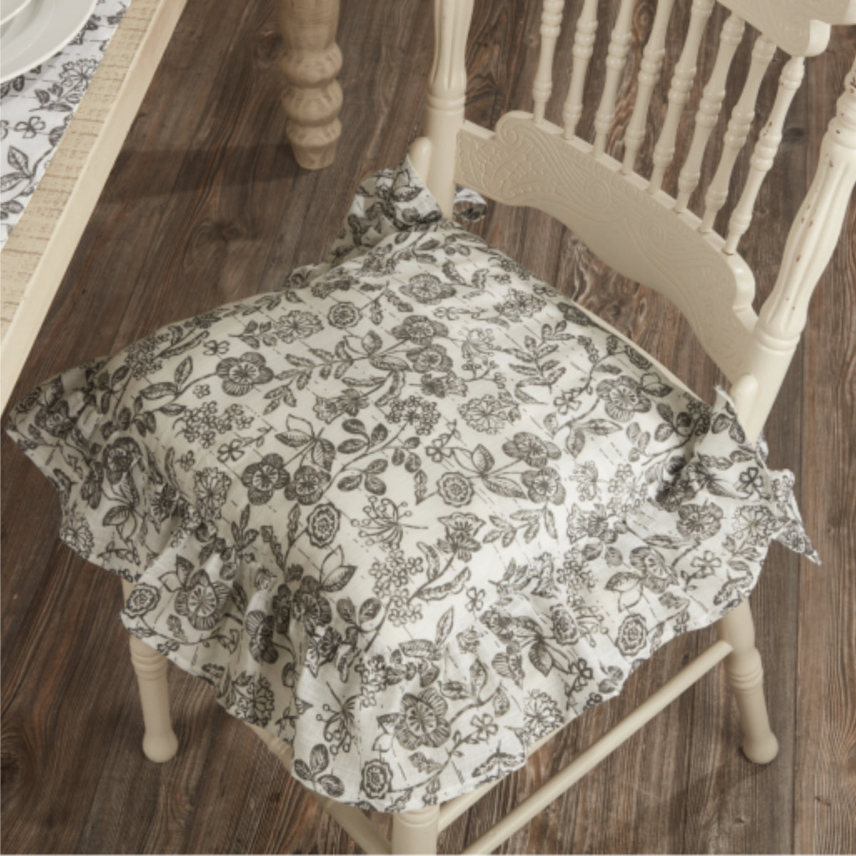 Gray Gables Floral Chair Pad