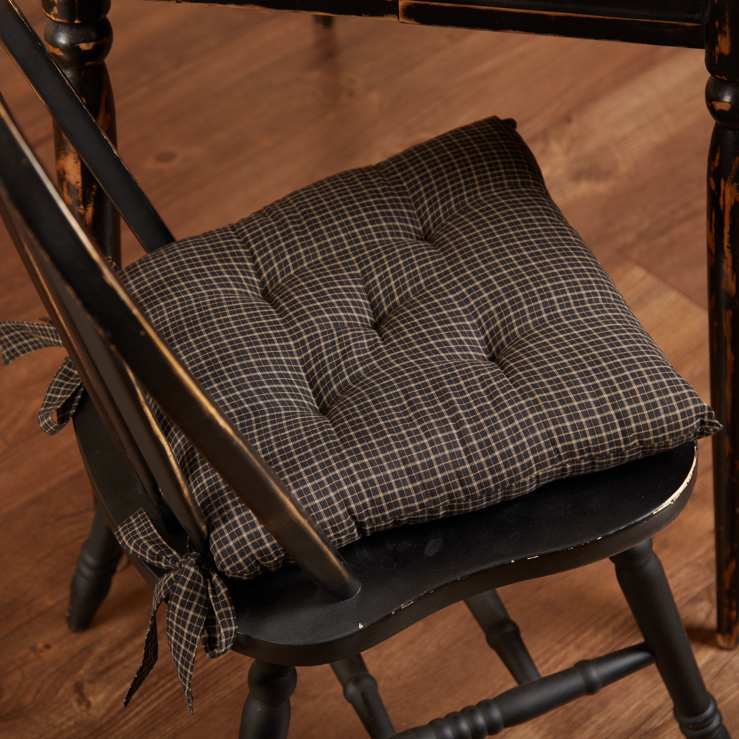 Kettle Grove Micro Plaid Chair Pad- Thick Cotton Cushion