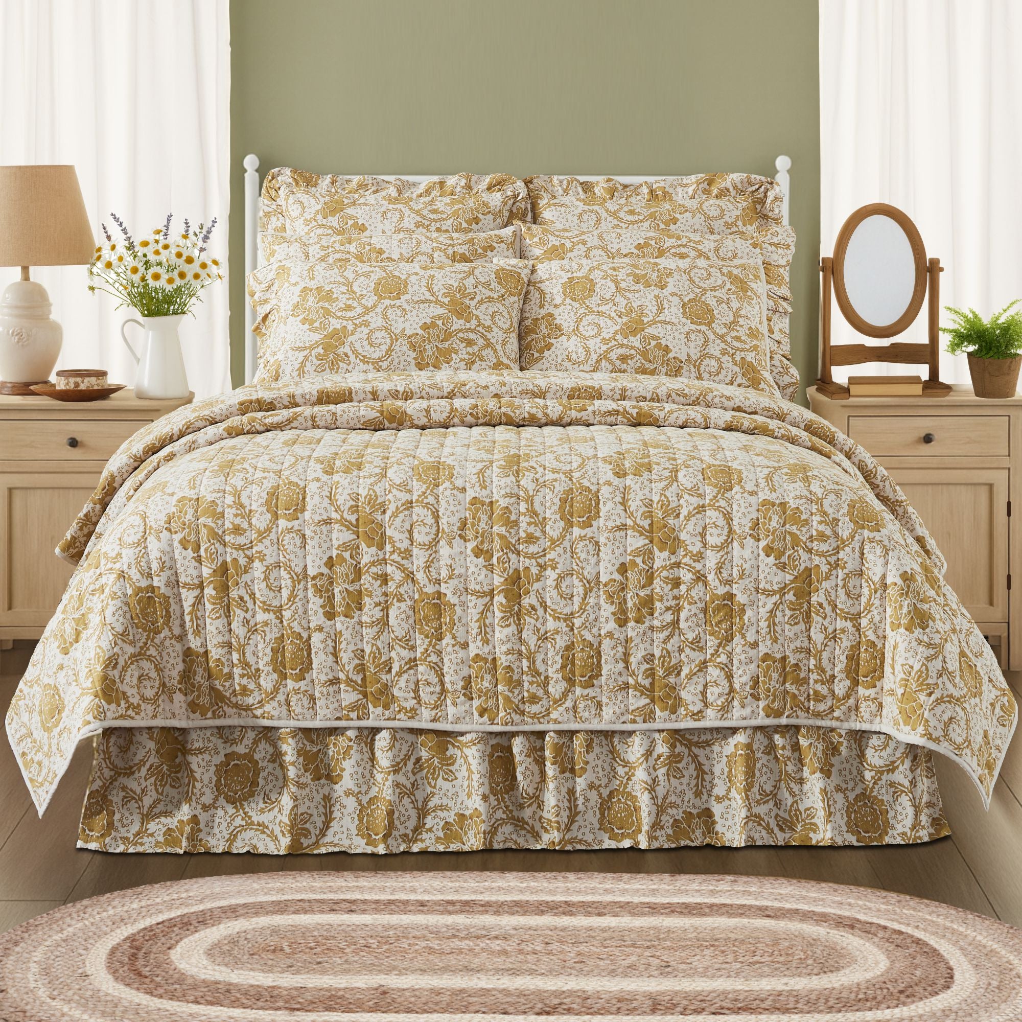Dorset Gold Floral Twin Quilt 68Wx86L