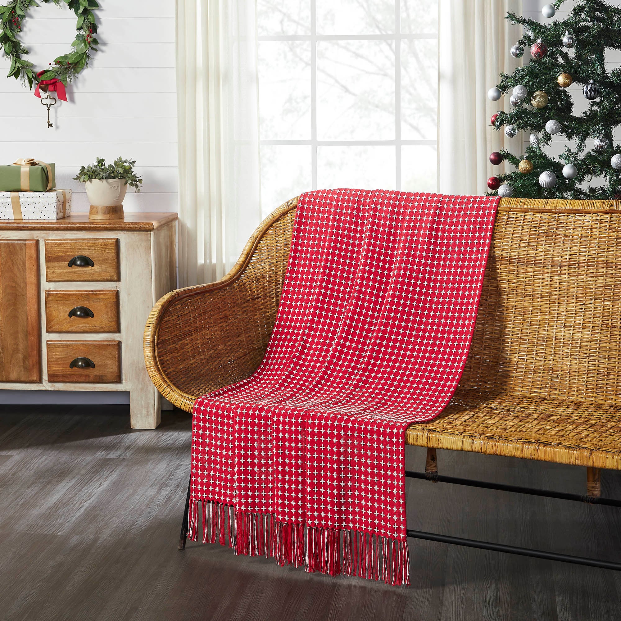 Gallen Red White Woven Throw