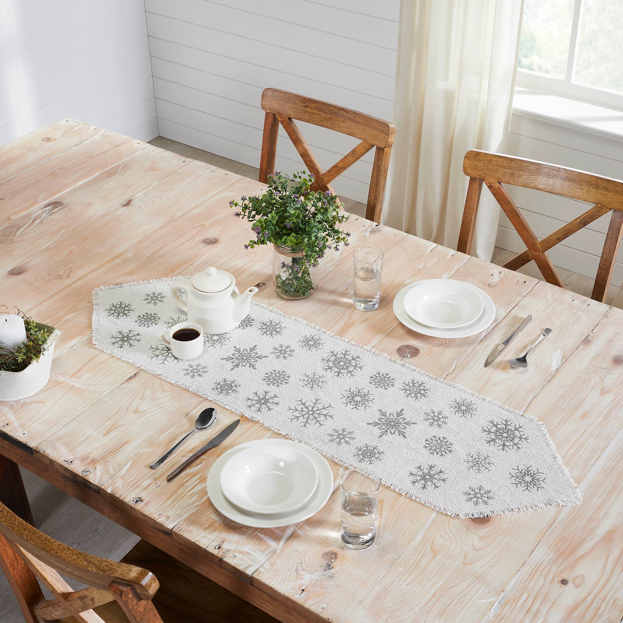 Yuletide Burlap Antique White Snowflake Runner 12x48