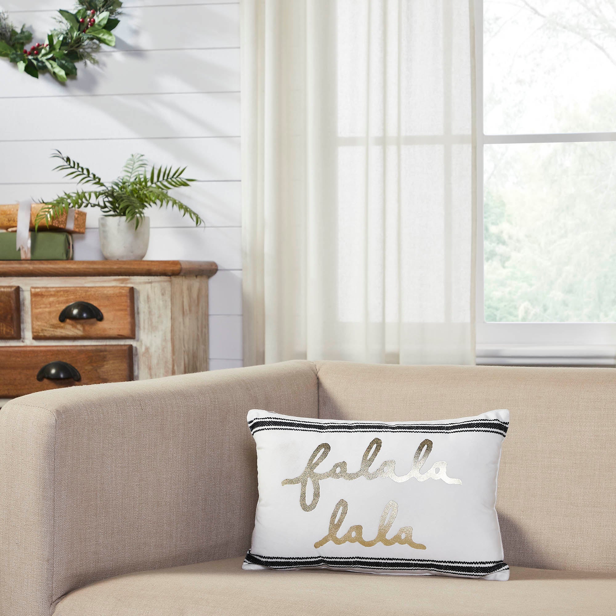 Wintergleam Fa La La Pillow