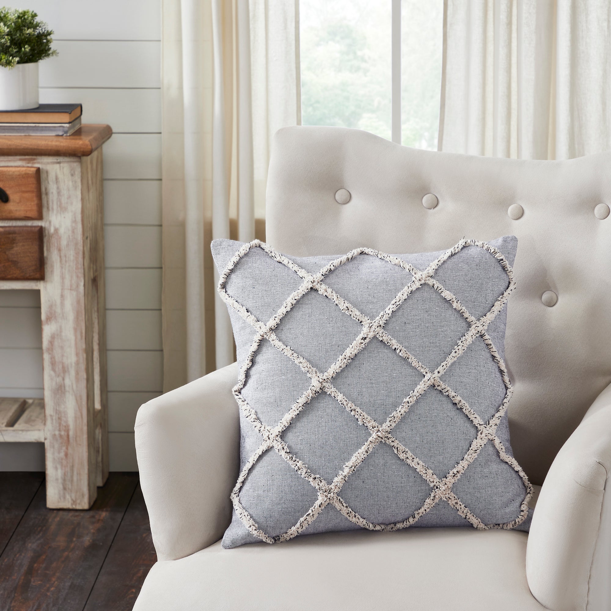 Frayed Lattice Creme & Black Pillow