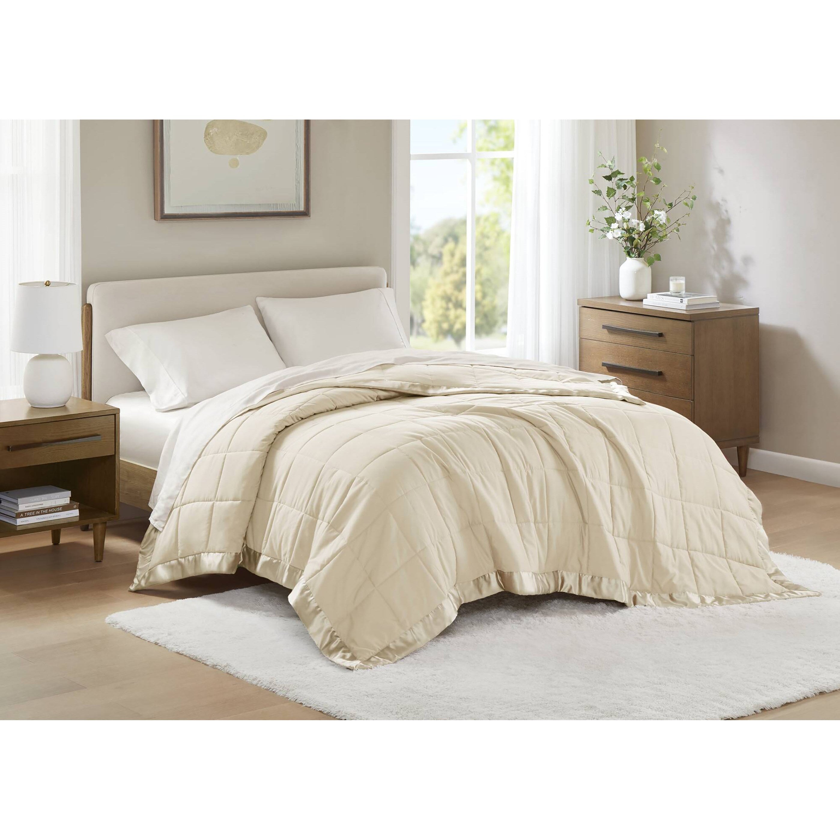 Windom Lightweight Down Alternative Blanket with Satin Trim