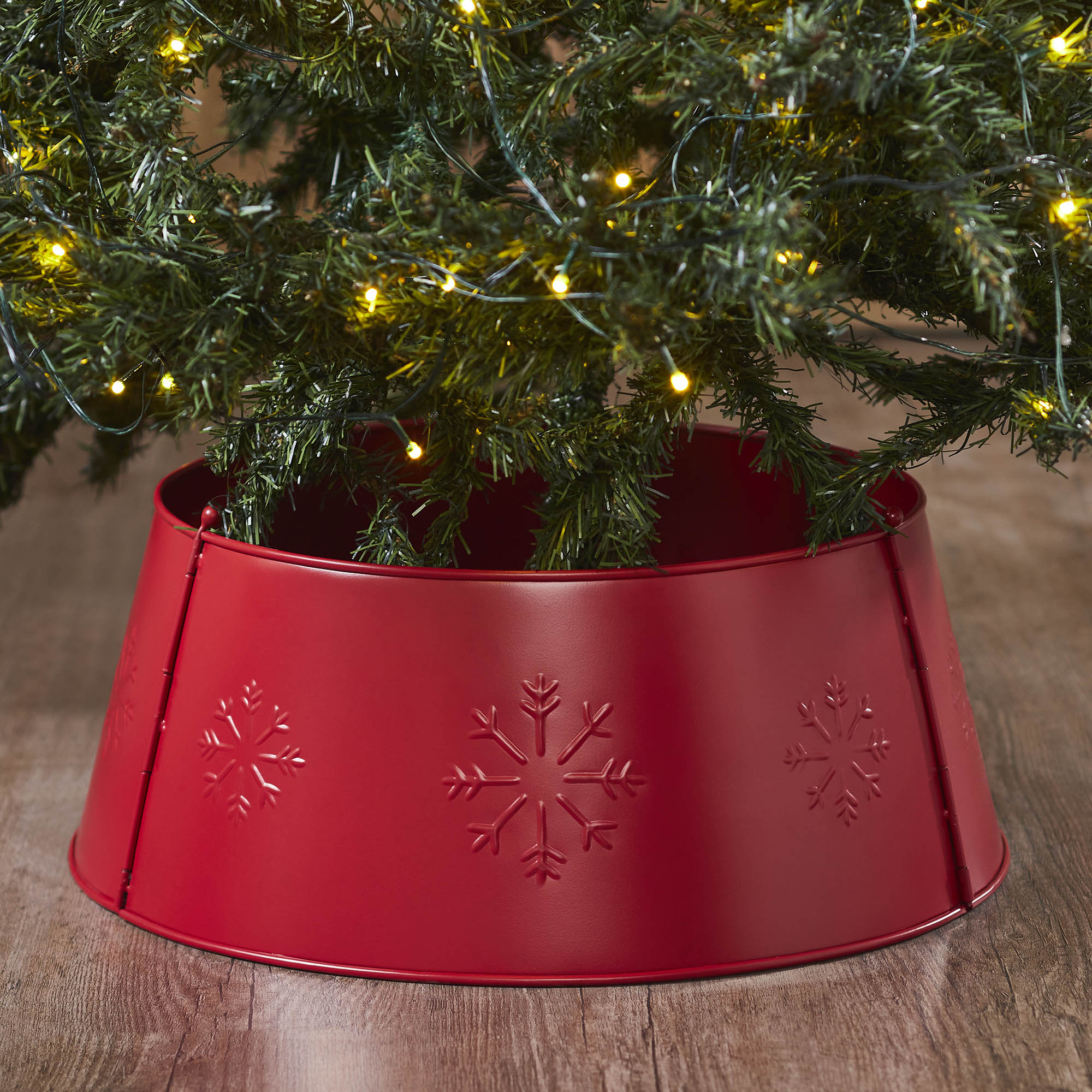 Snowflake Christmas Tree Collar Metal Barn Red