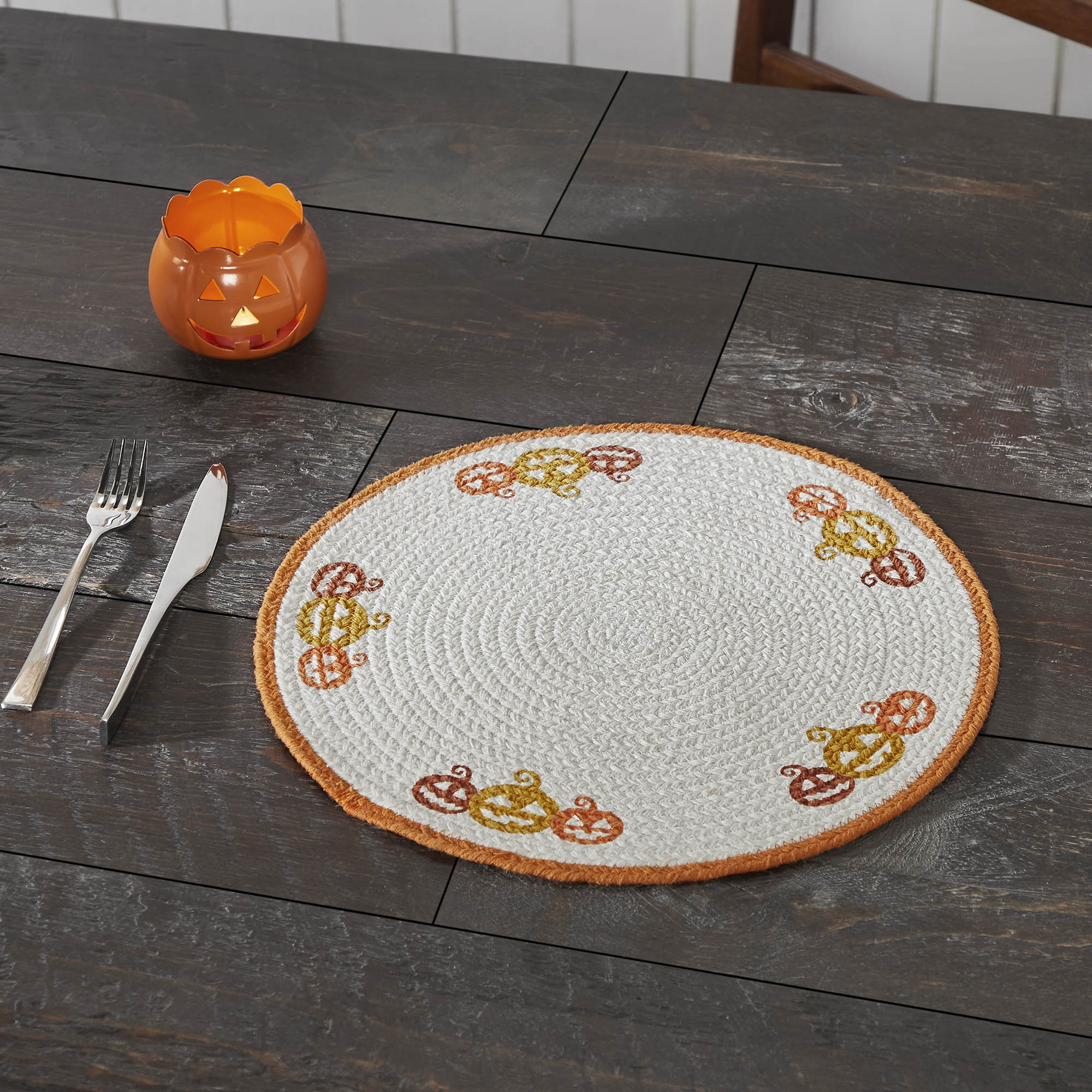 Rustic Farmhouse Halloween Round Placemat Stencil Fabric Table Mat with Autumn Pumpkin Design for Fall Decor