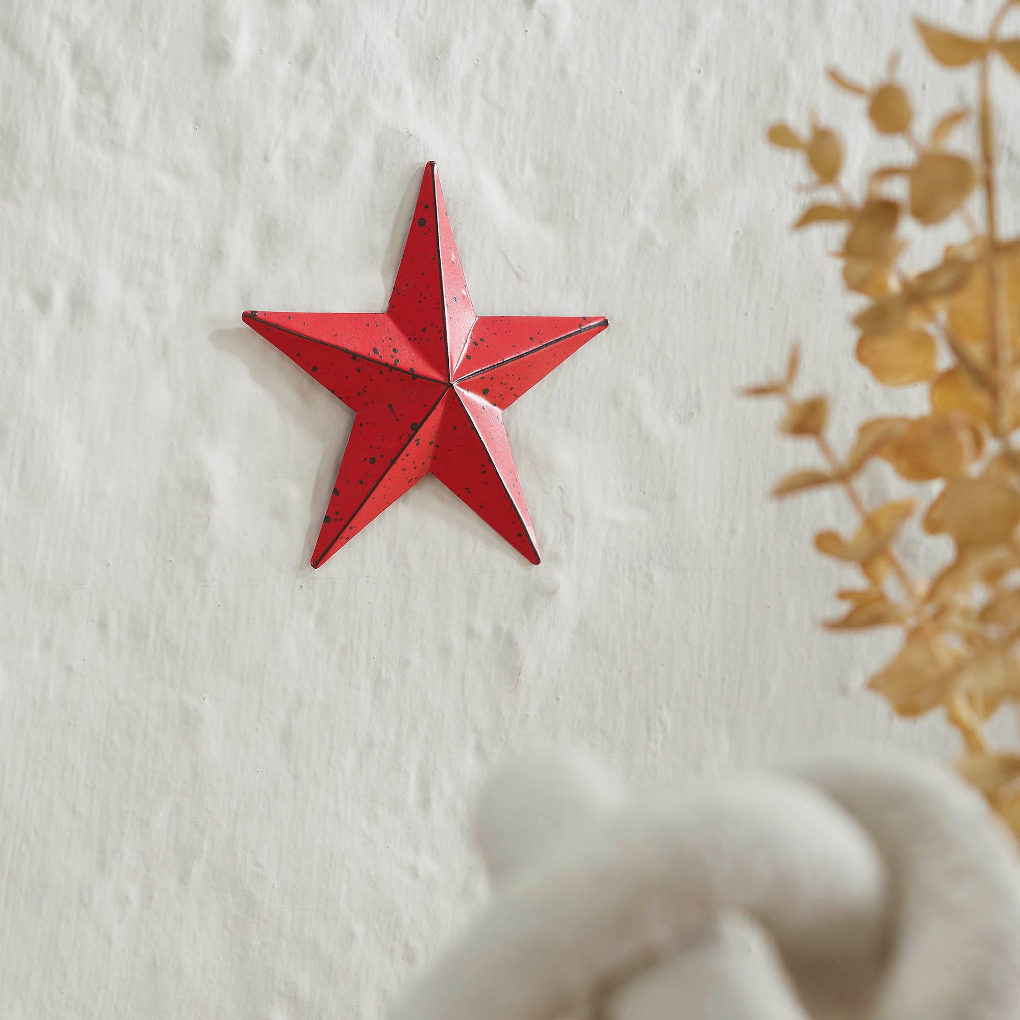 Metal Star Speckled Barn Red Distressed