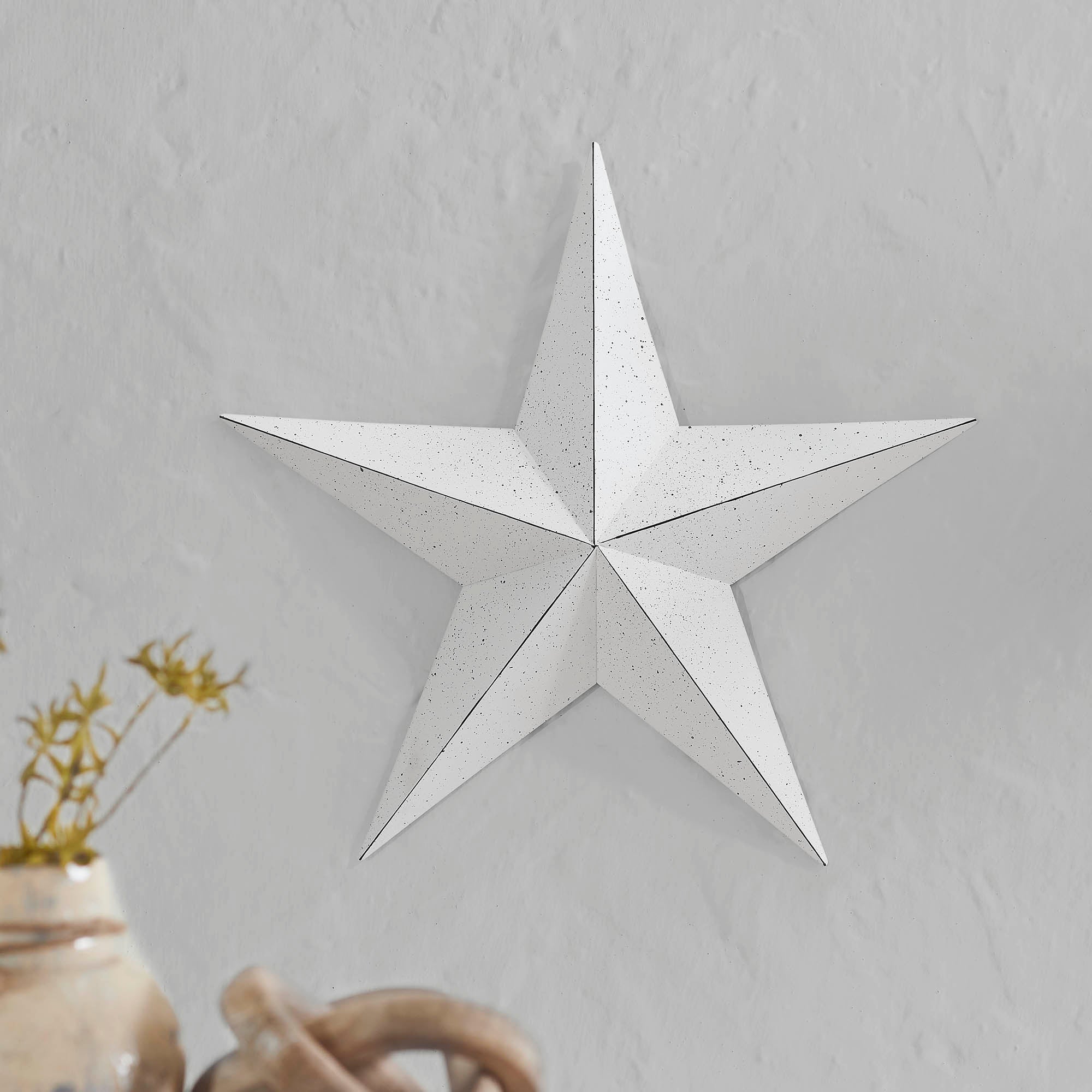 Metal Star Speckled White Distressed 18x18