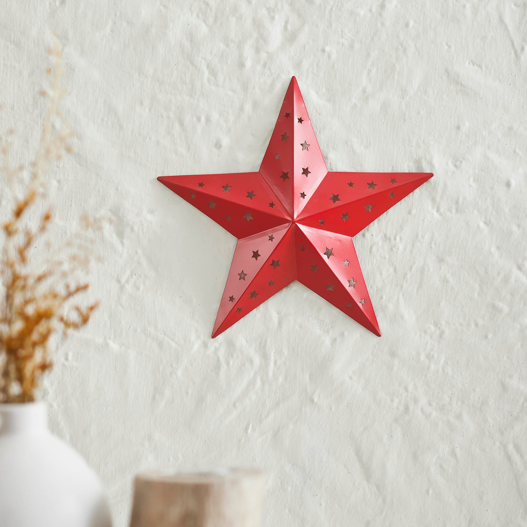 Metal Star Punched Barn Red 12x12