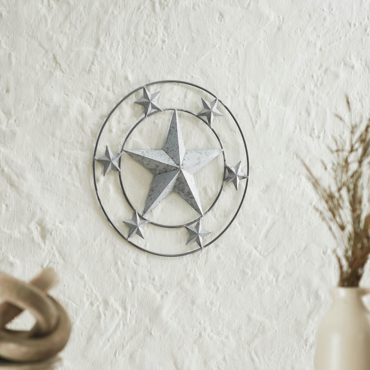 Metal Stars Round Wall Hanging