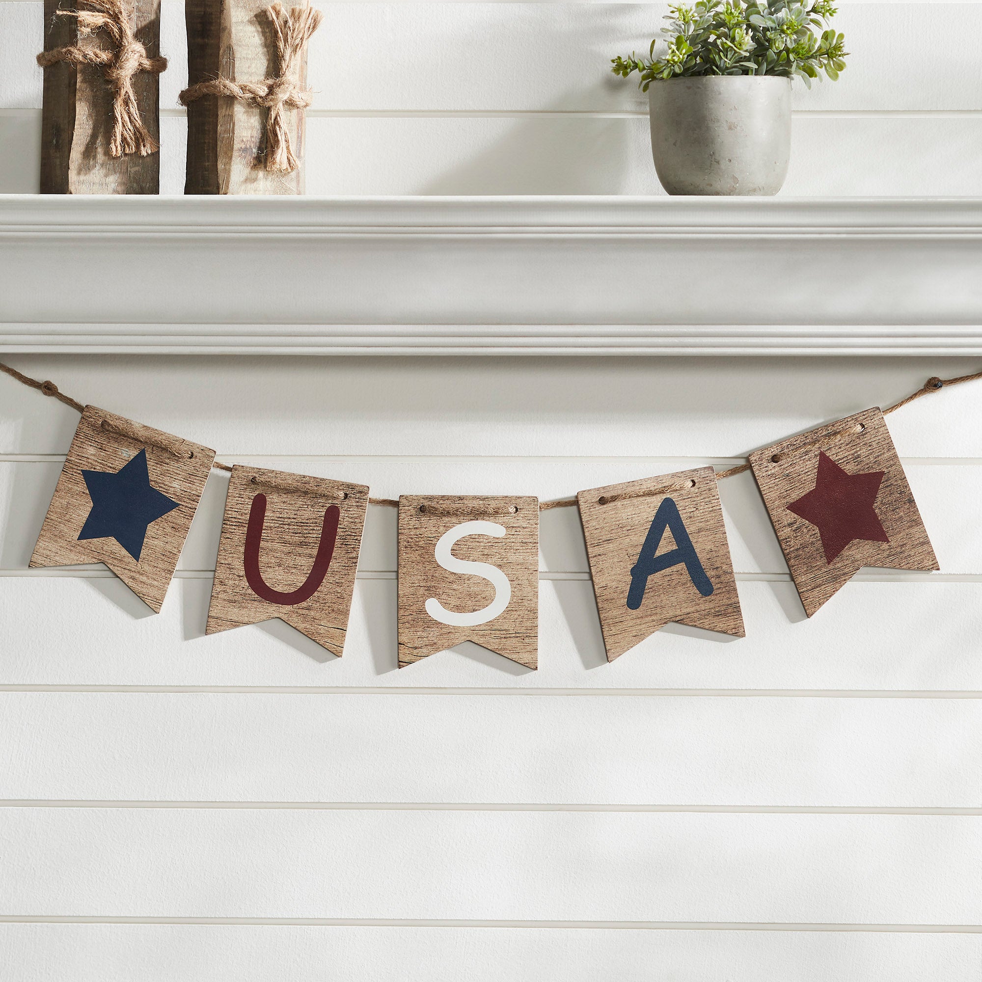 RWB USA And Stars MDF Banner w/ Twine