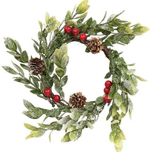 Snowy Boxwood w/ Berry Ring