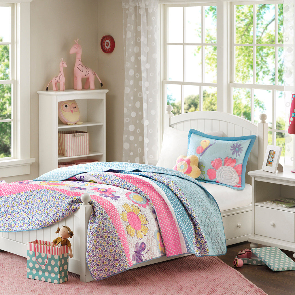 Crazy Daisy Monster Truck Reversible Quilt Set with Throw Pillow