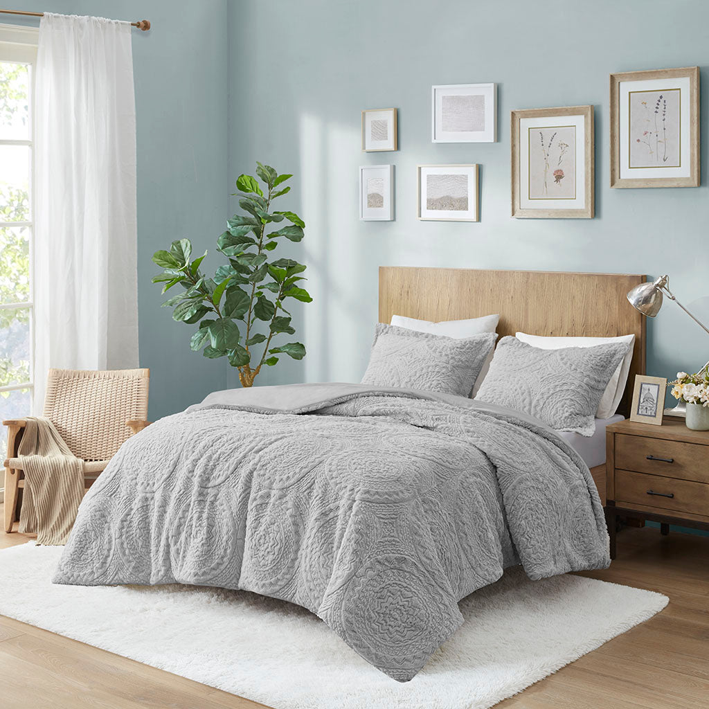 Arya Embroidered Medallion Faux Fur Ultra Plush Comforter Mini Set