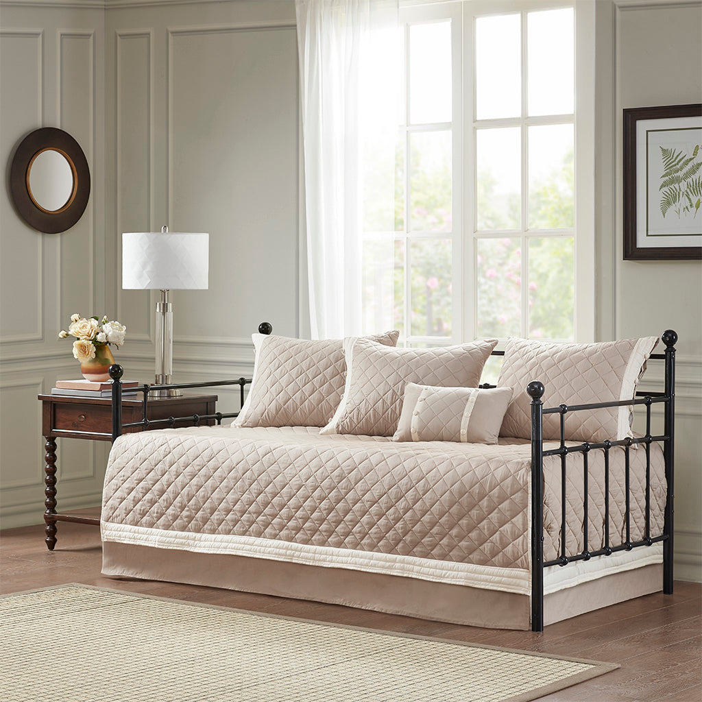Breanna 6 Piece Embroidered Quilt Set with Throw Pillows