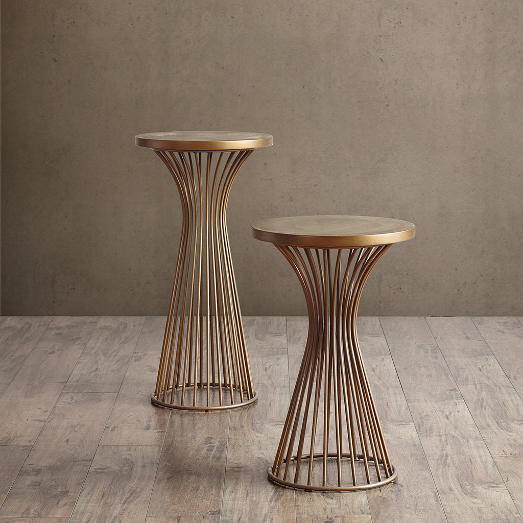 Mercer Pull Up Table