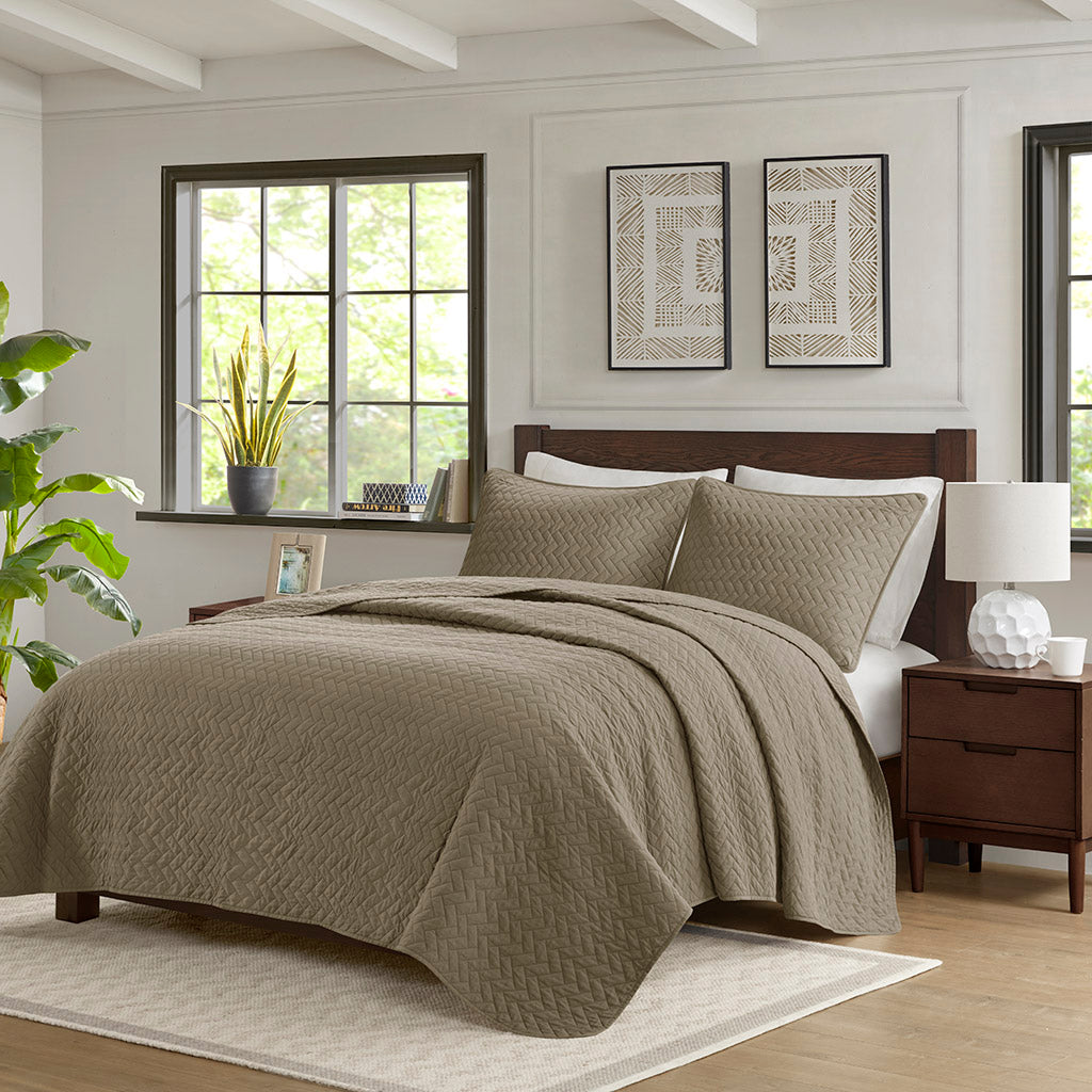 Velvet Touch 3 Piece Luxurious Oversized Quilt Set