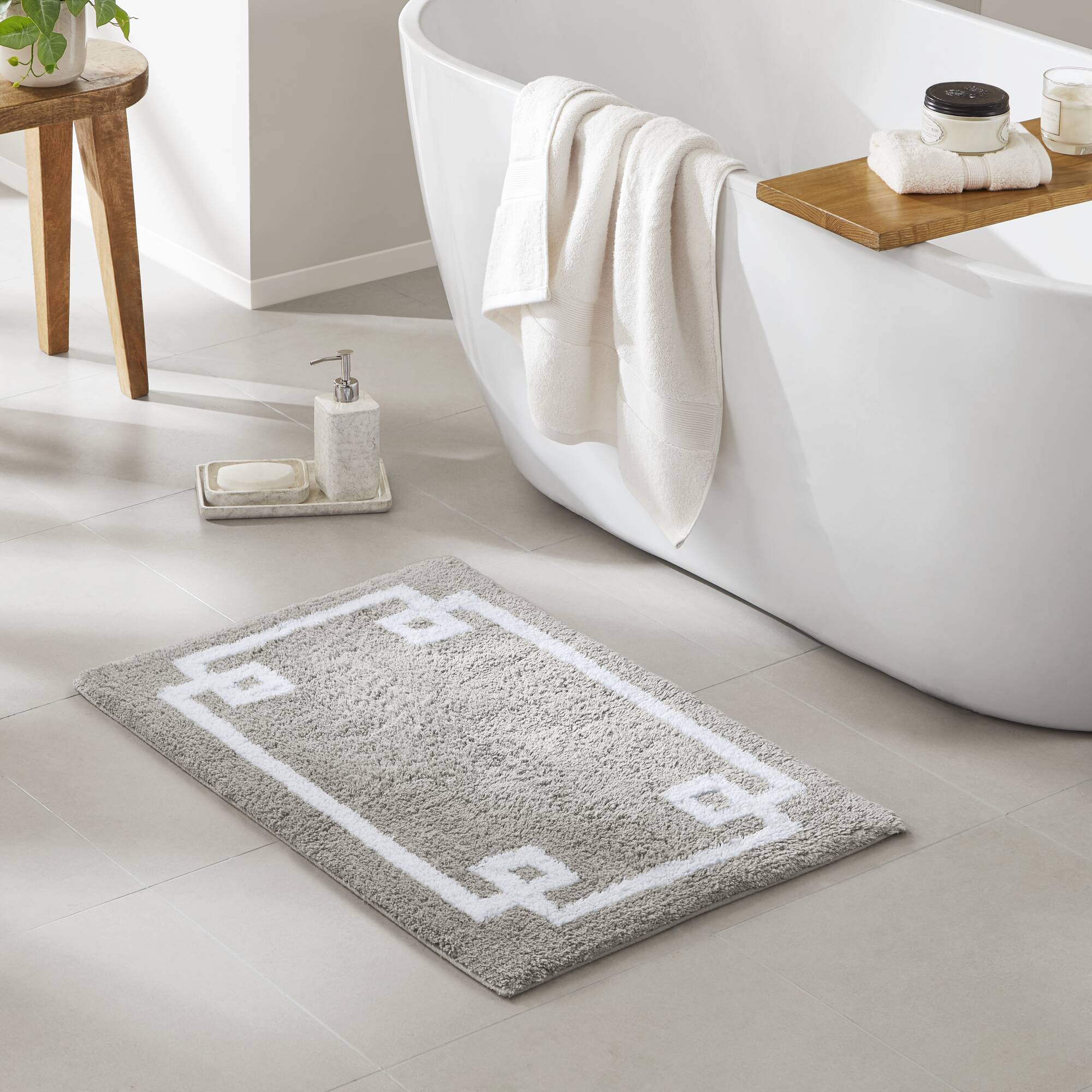 Evan Cotton Tufted Bath Rug 24x40
