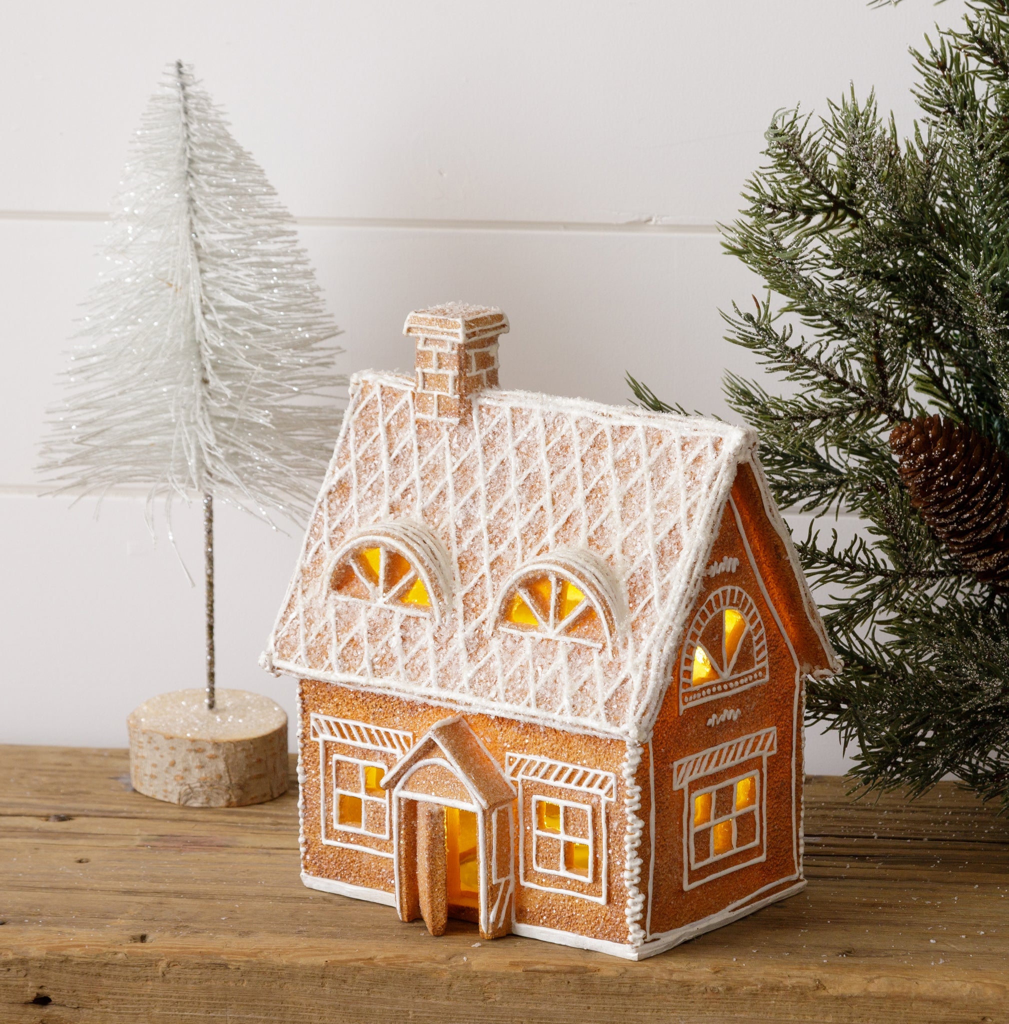 Gingerbread Lighted Cottage w/ Door