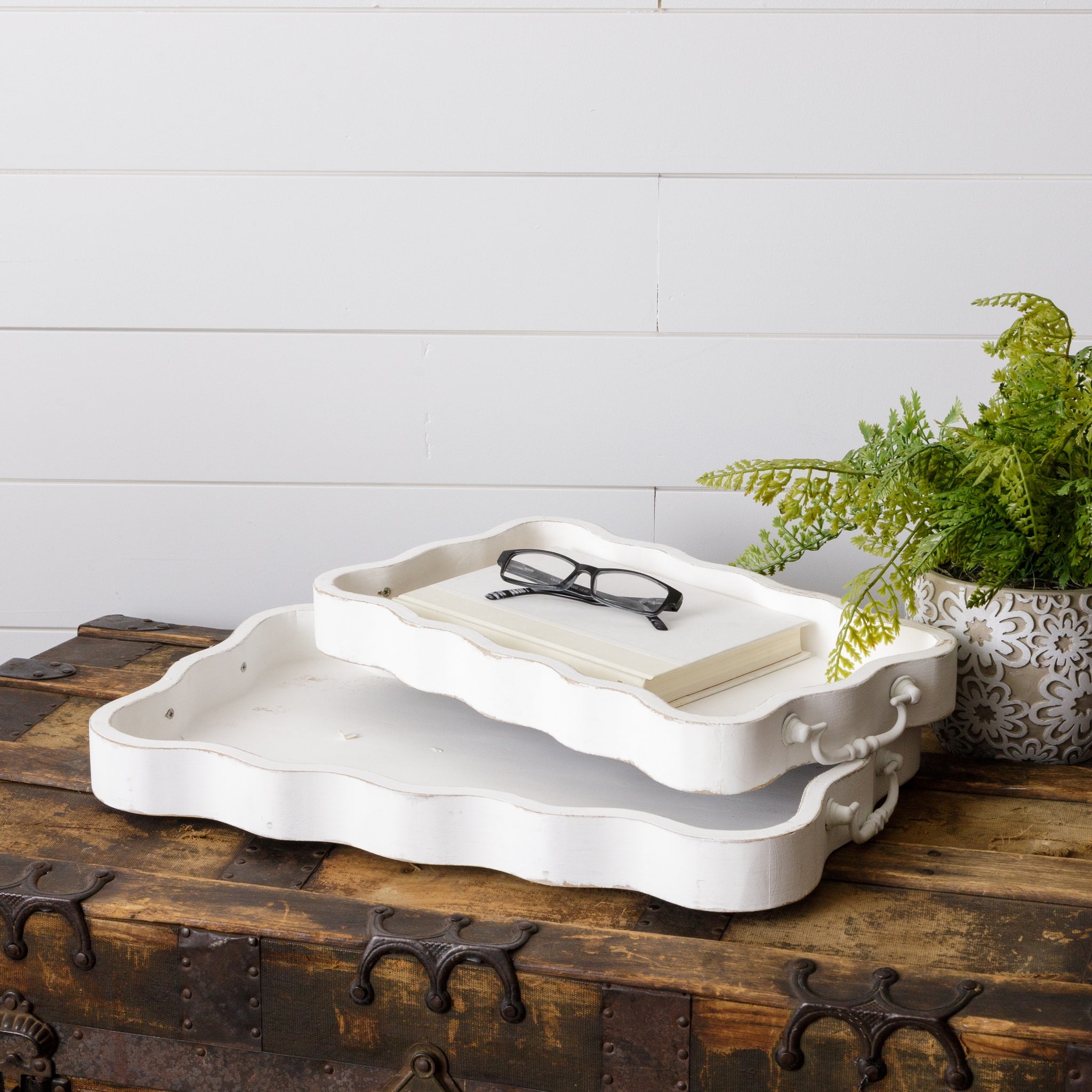 Chippy White Trays (S/2)