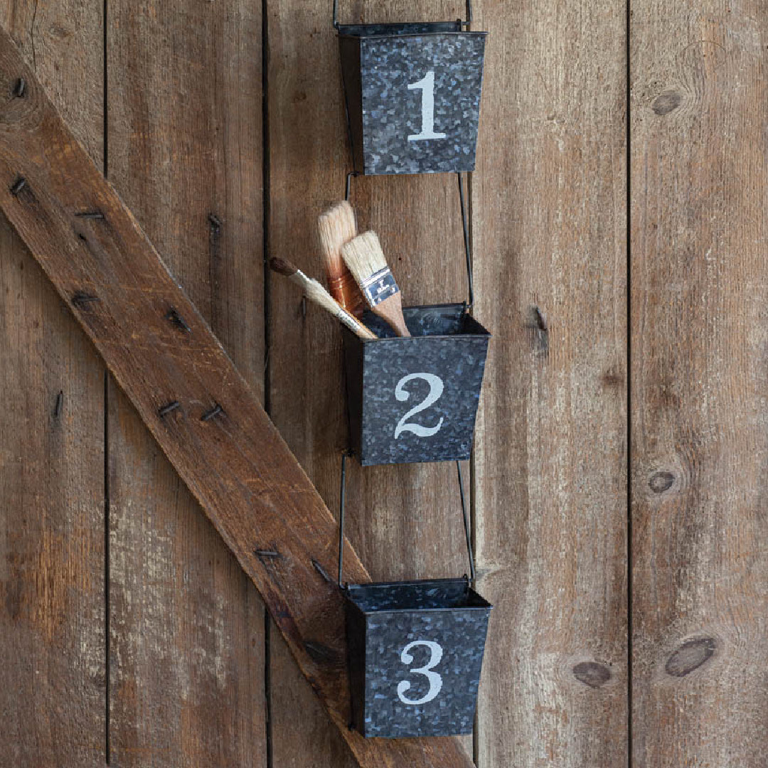 Numbered Metal Pockets (Set of 3)