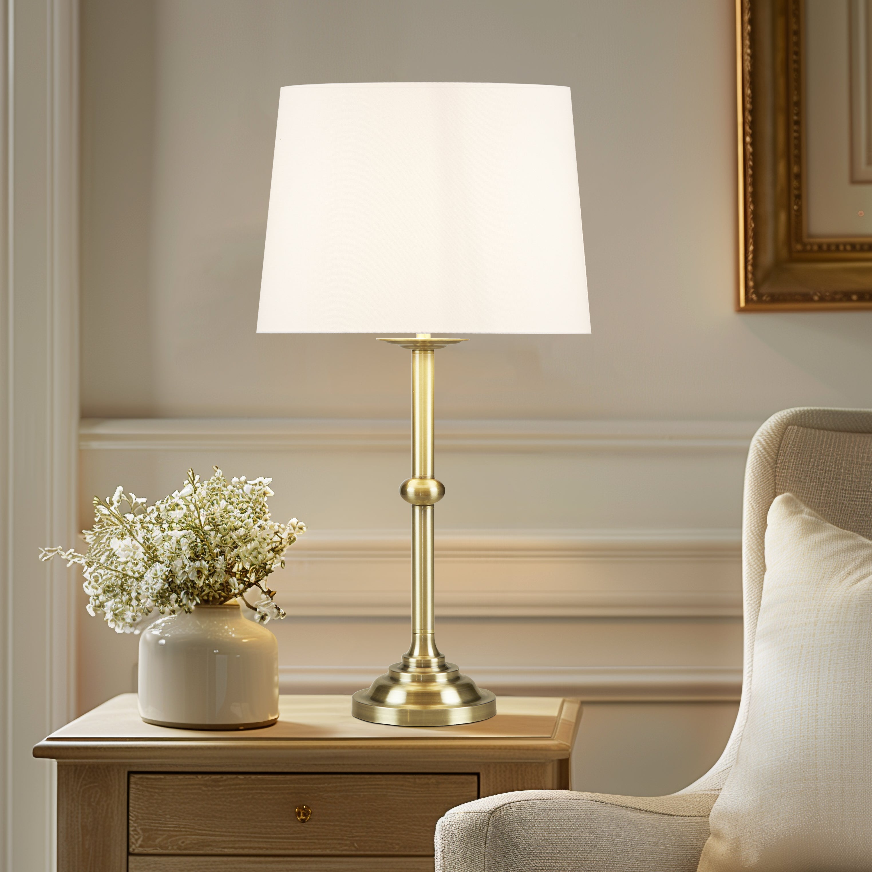 Aelorian Resin Buffet Table Lamp