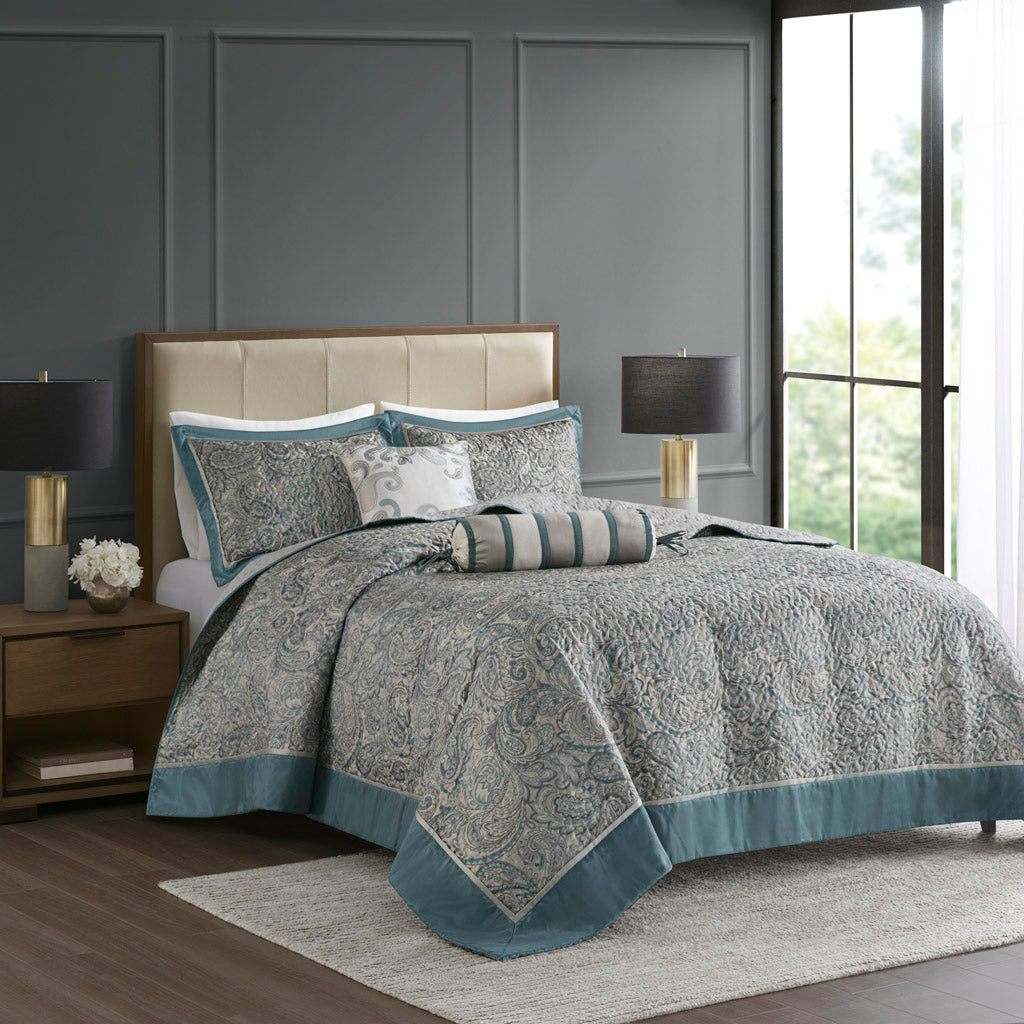 Aubrey 6 Piece Jacquard Quilt Set with Throw Pillows