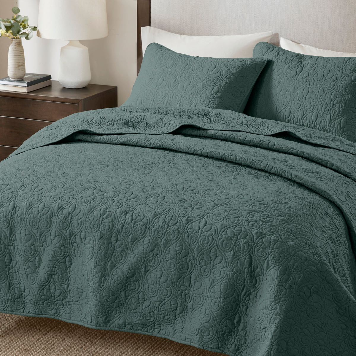 3 Piece Reversible Quilt Set