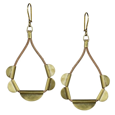 Earing - Tabs on Leather