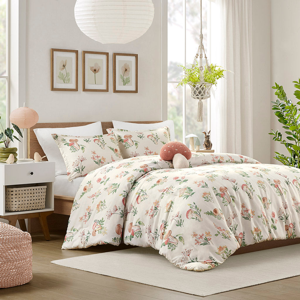 Gwen Comforter Set
