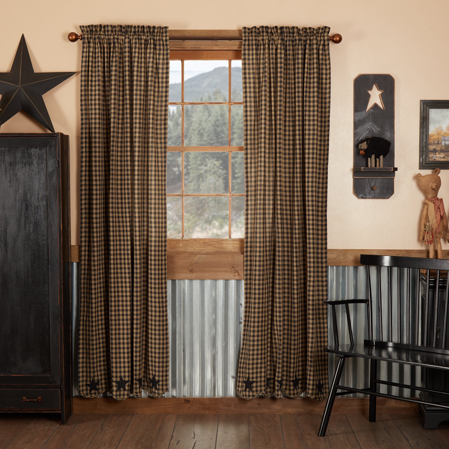 Black Star Scalloped Panel Set of 2