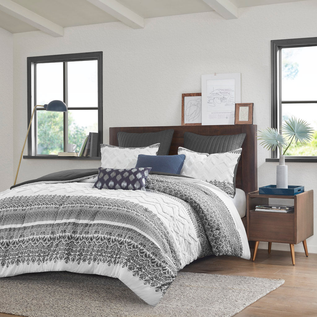 Mila 3 Piece Cotton Comforter Set with Chenille Tufting