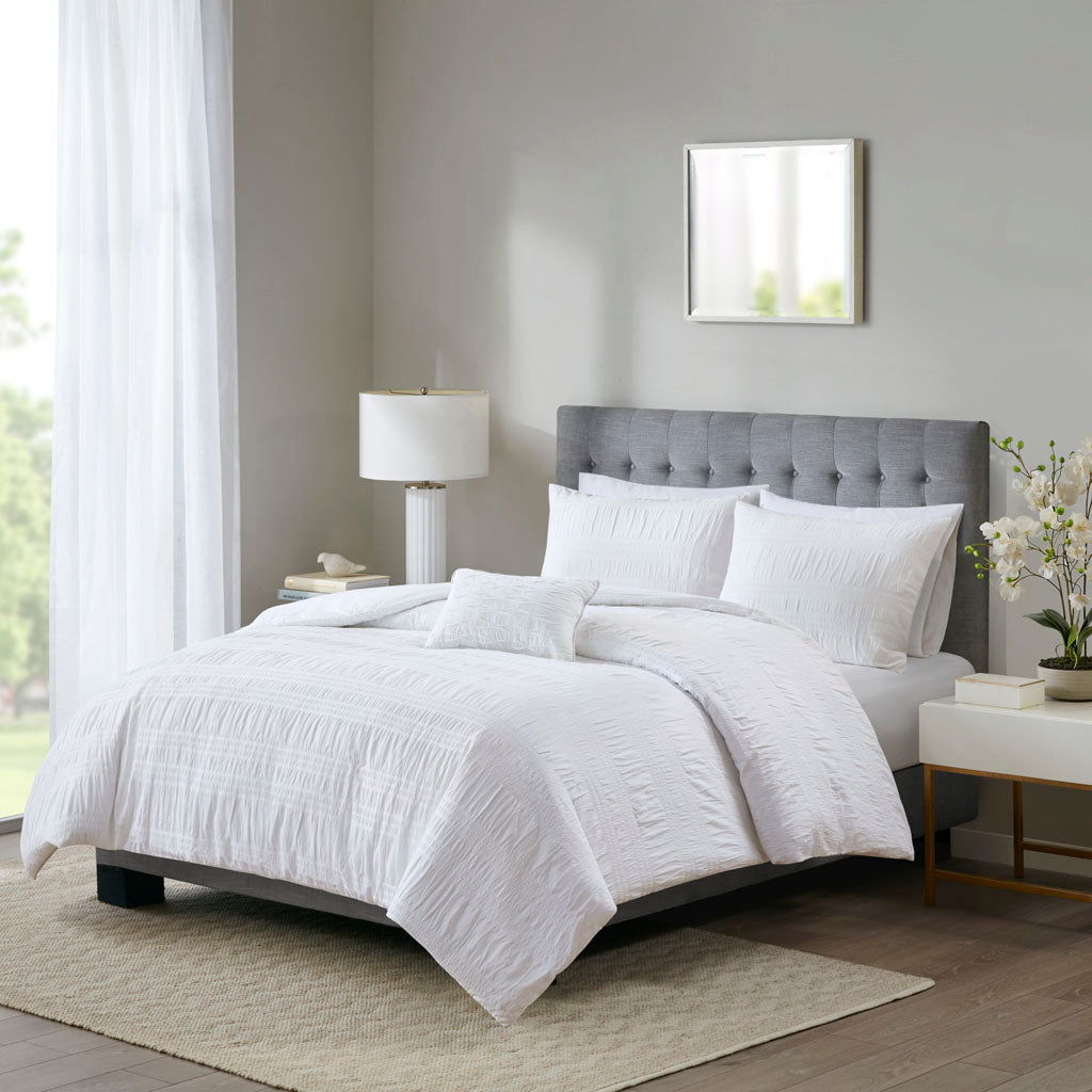 Nicolette 3 Piece Tufted Cotton Chenille Geometric Duvet Cover Set