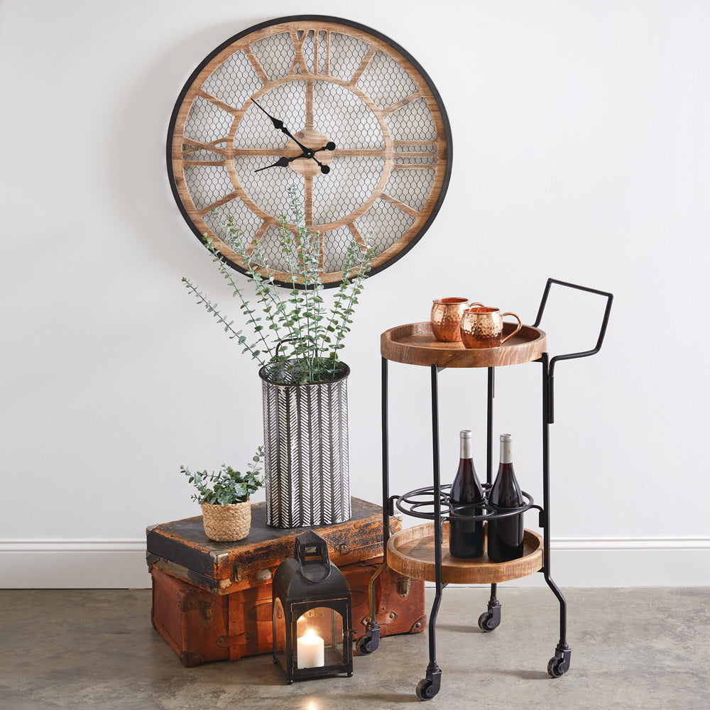 Farmhouse Chicken Wire Clock