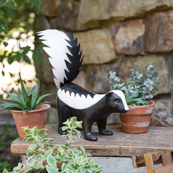 Skunk Statue