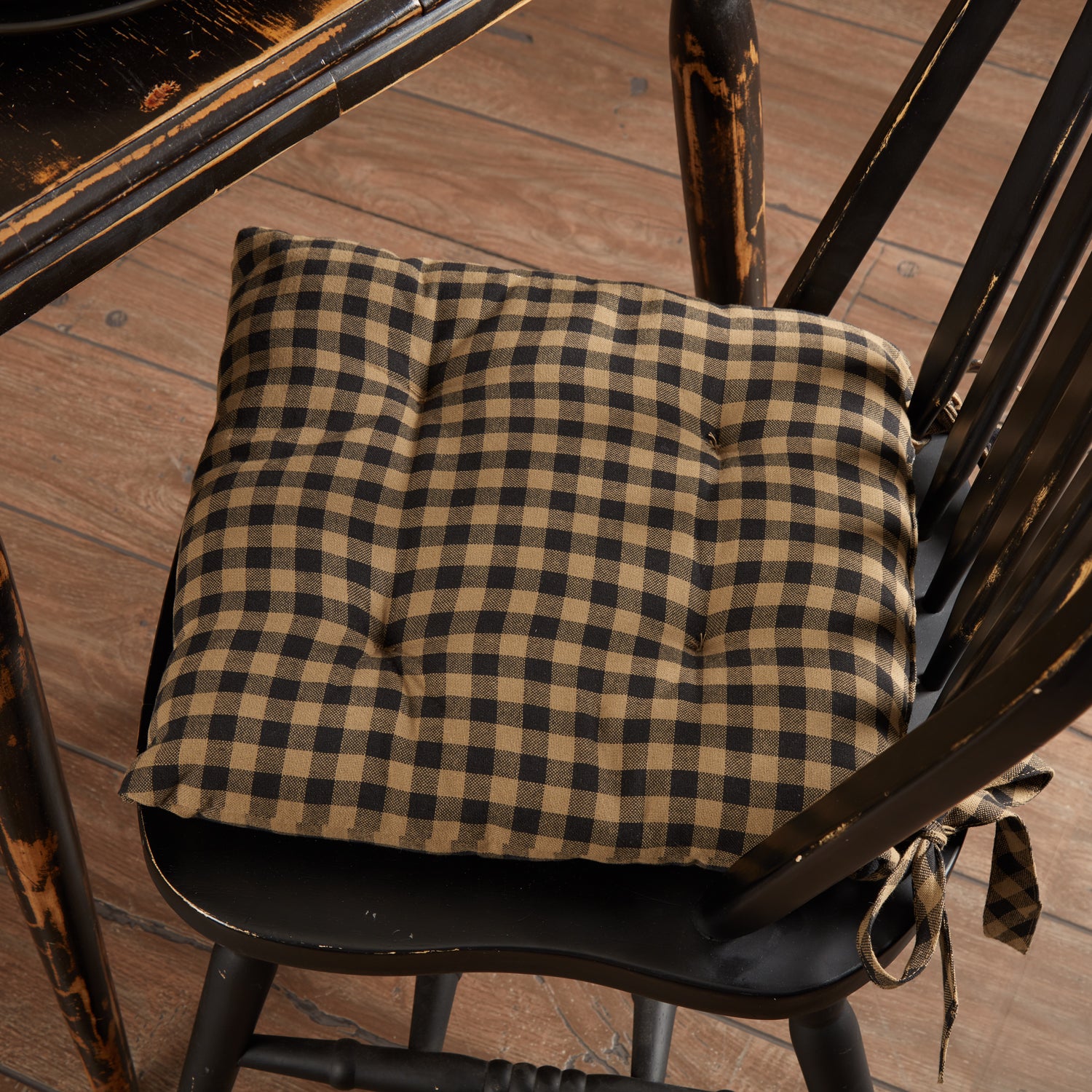 Black Check Farmhouse Primitive Country Rustic Chair Pad 14x14 -