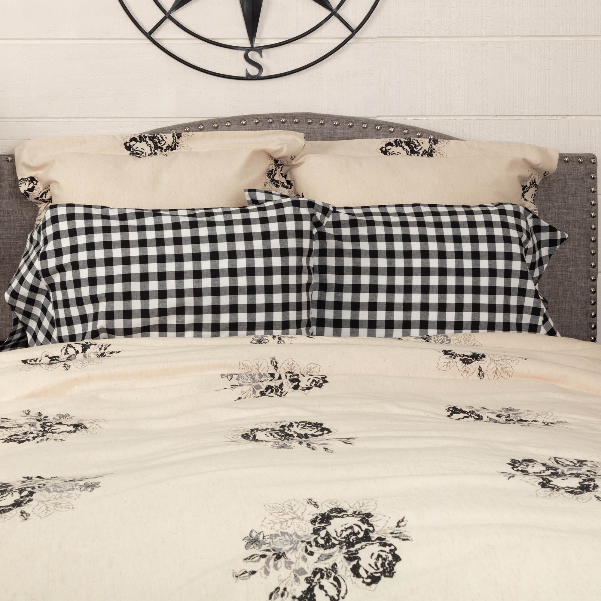 Vintage Check Black Standard Sham Set of 2 +4