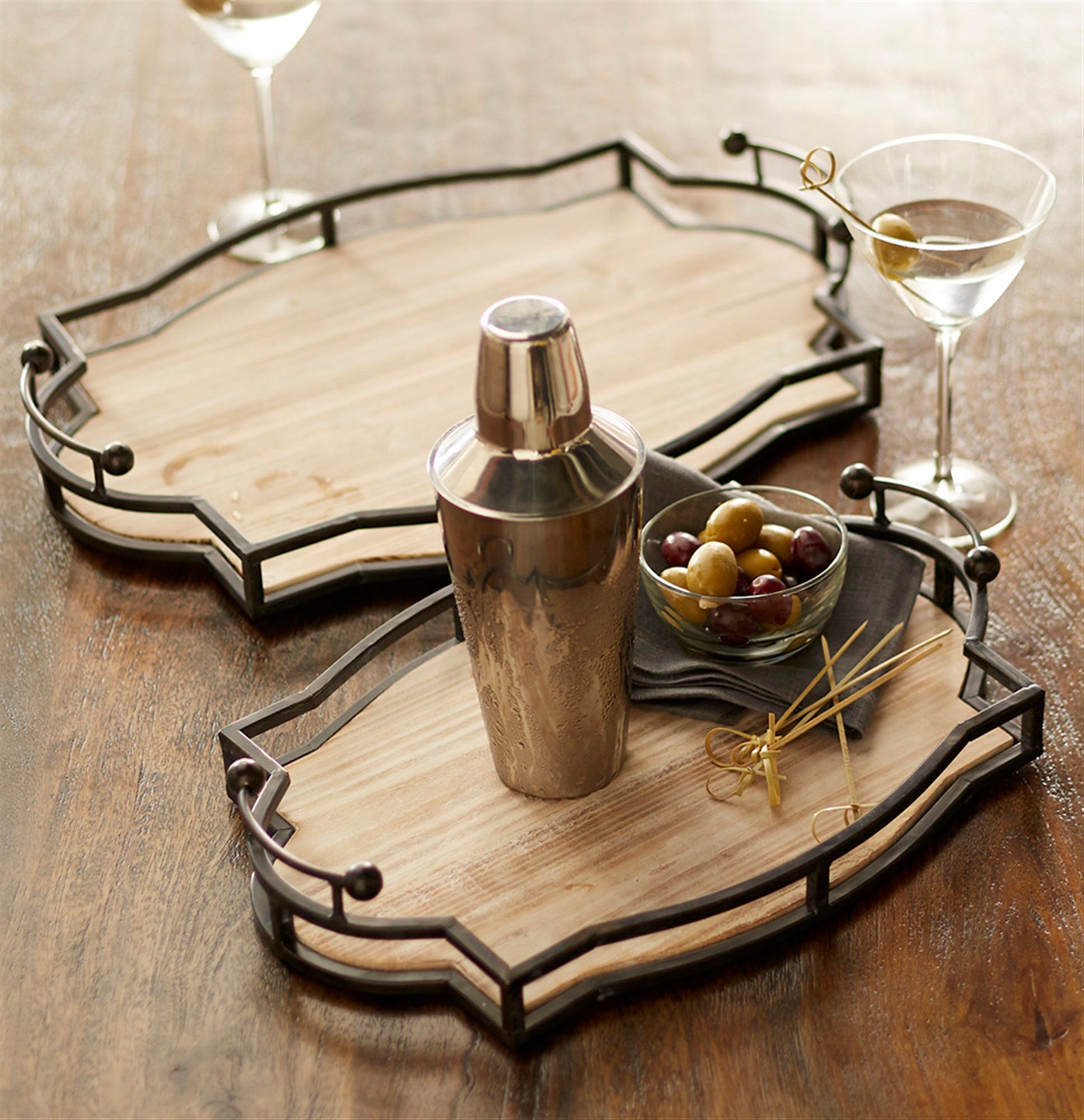 Decorative Trays (Set of 2) 15.75"L, 18.75"L Metal/Wood