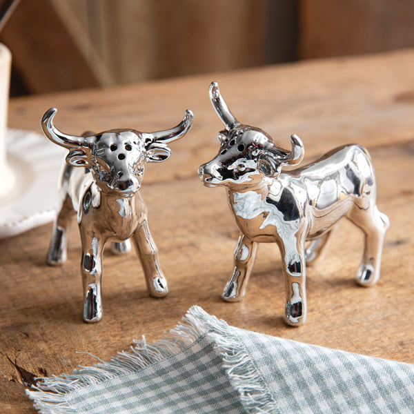 Steer Salt & Pepper Shakers