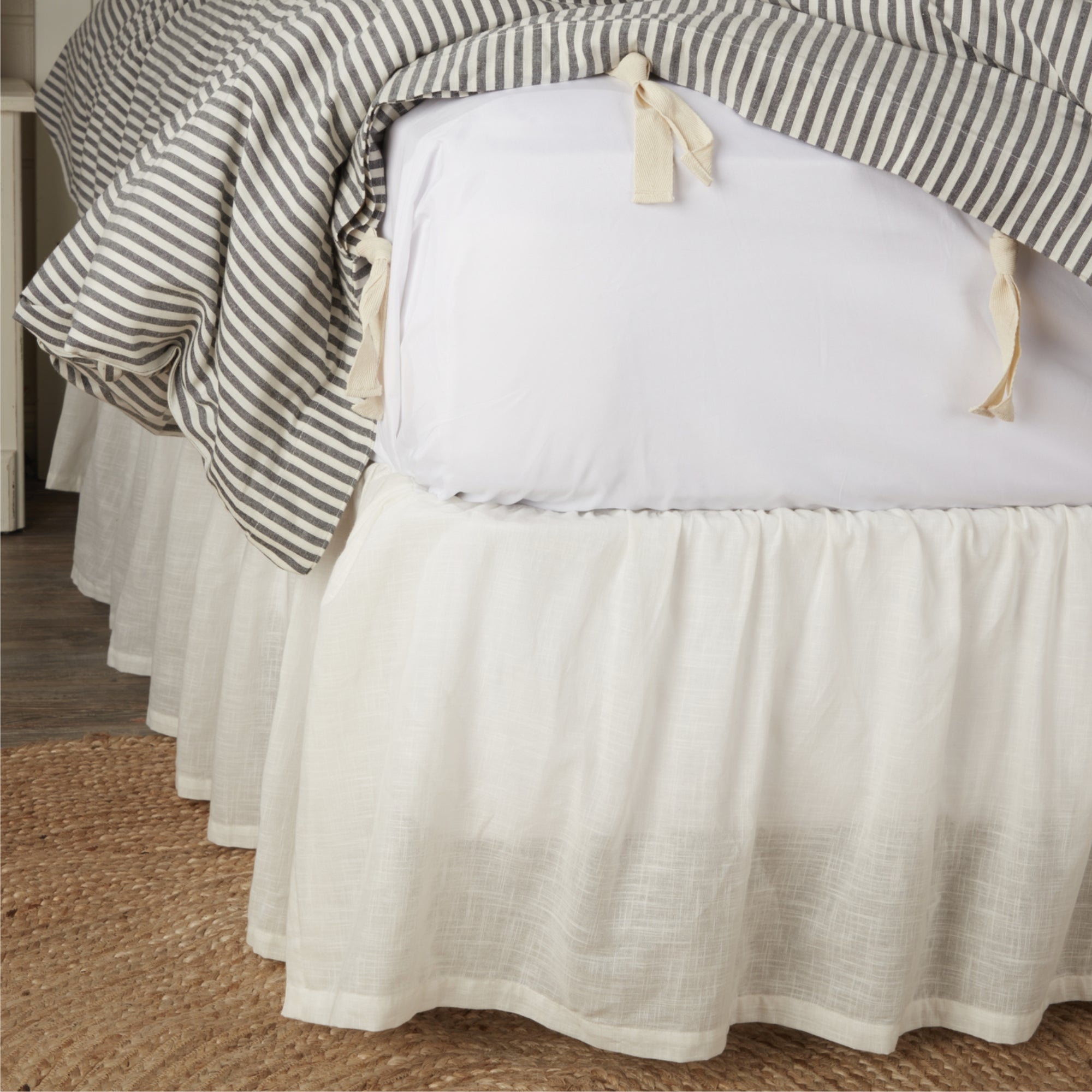 Antique Muslin White Twin Bed Skirt 76Lx39Wx16