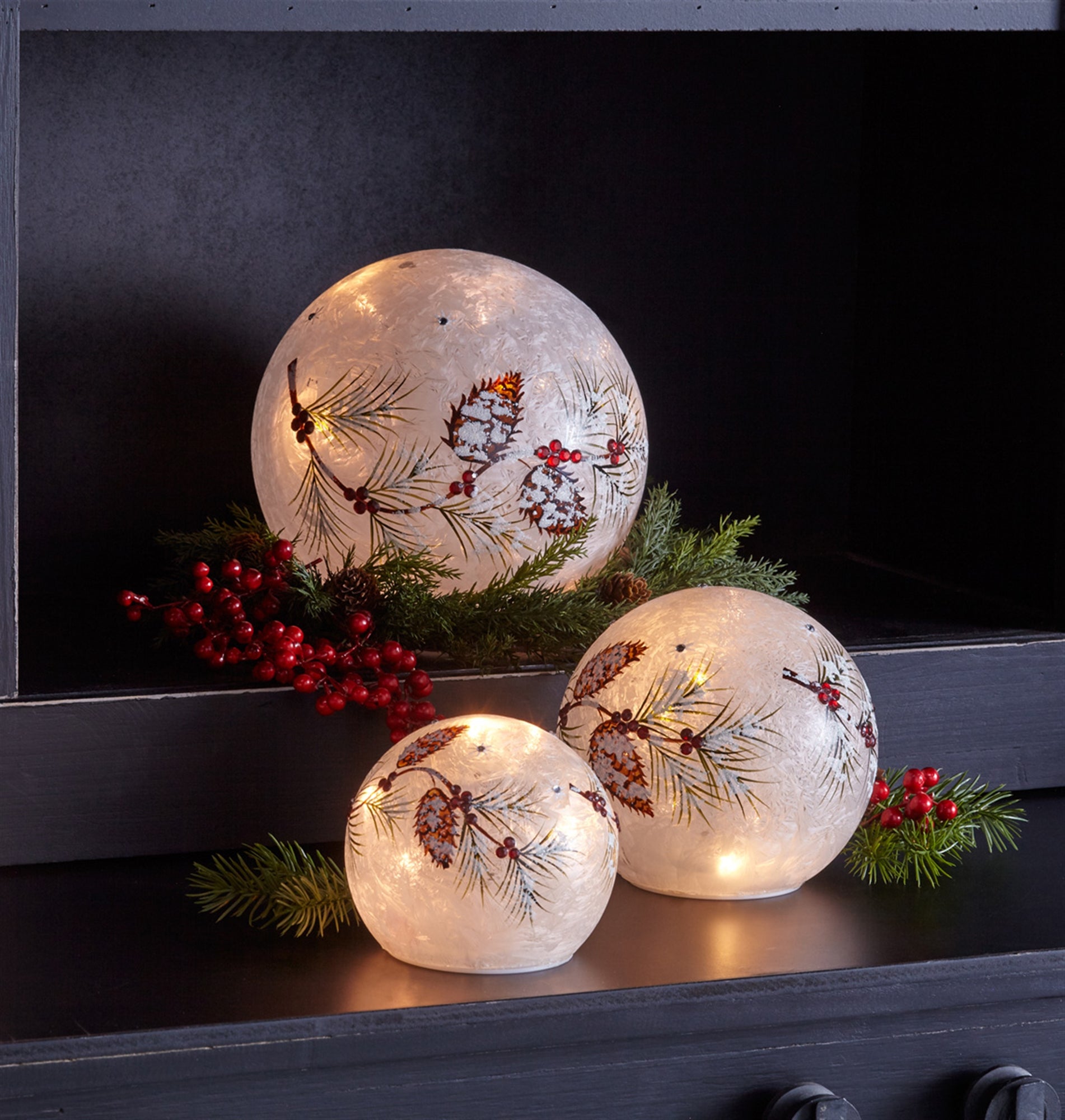 LED Pinecone/Berry Globes w/6 Hr Timer (Set of 3) 4.75"D, 6"D, 8"D Glass (Requires 3 AA Batteries, N