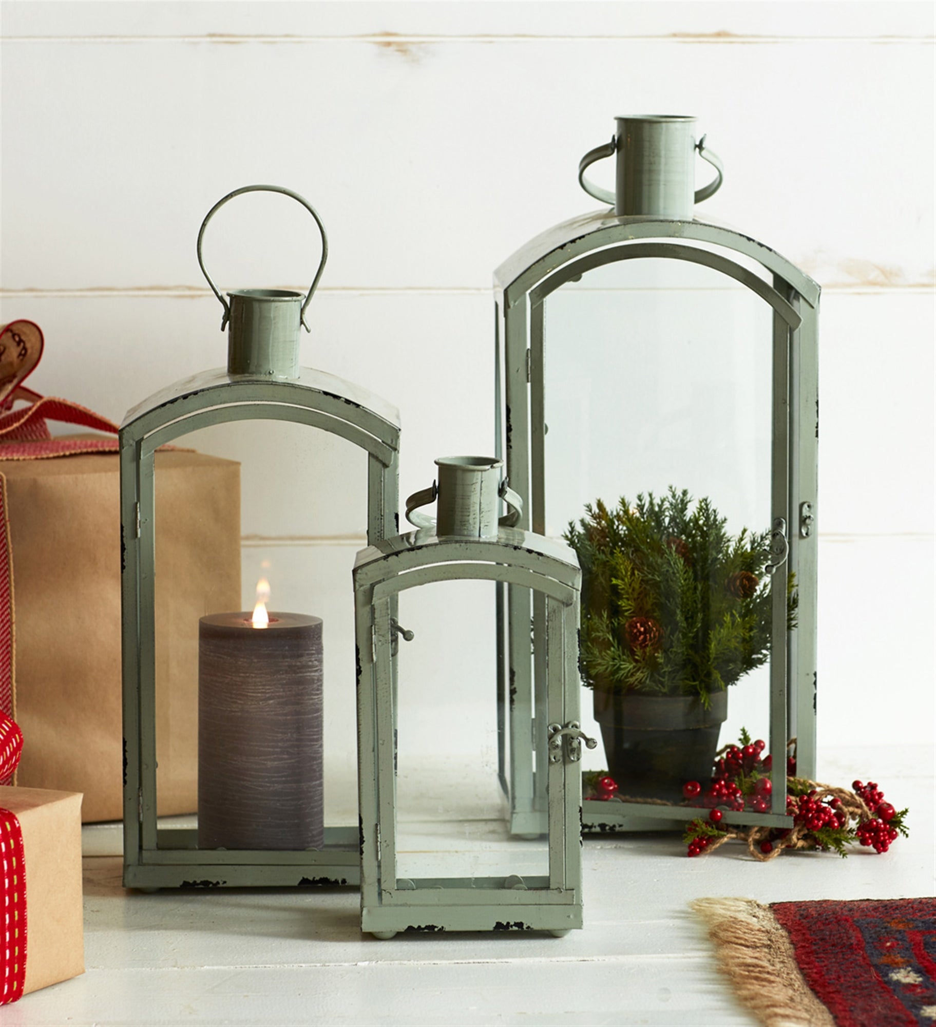 Lantern (Set of 3) 12.5"H, 16.5"H, 21"H Metal/Glass
