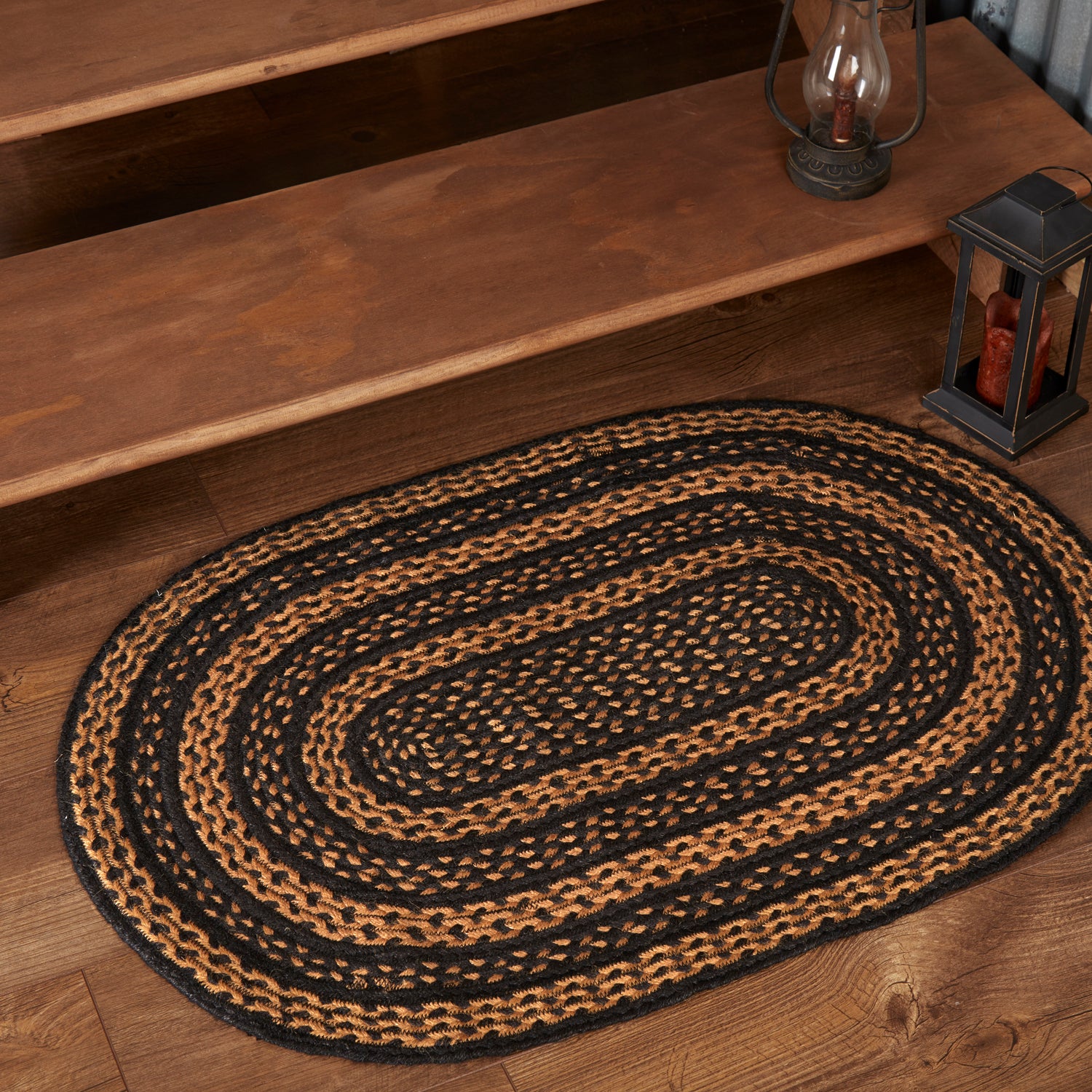 Black & Tan Jute Rug Oval 24x36